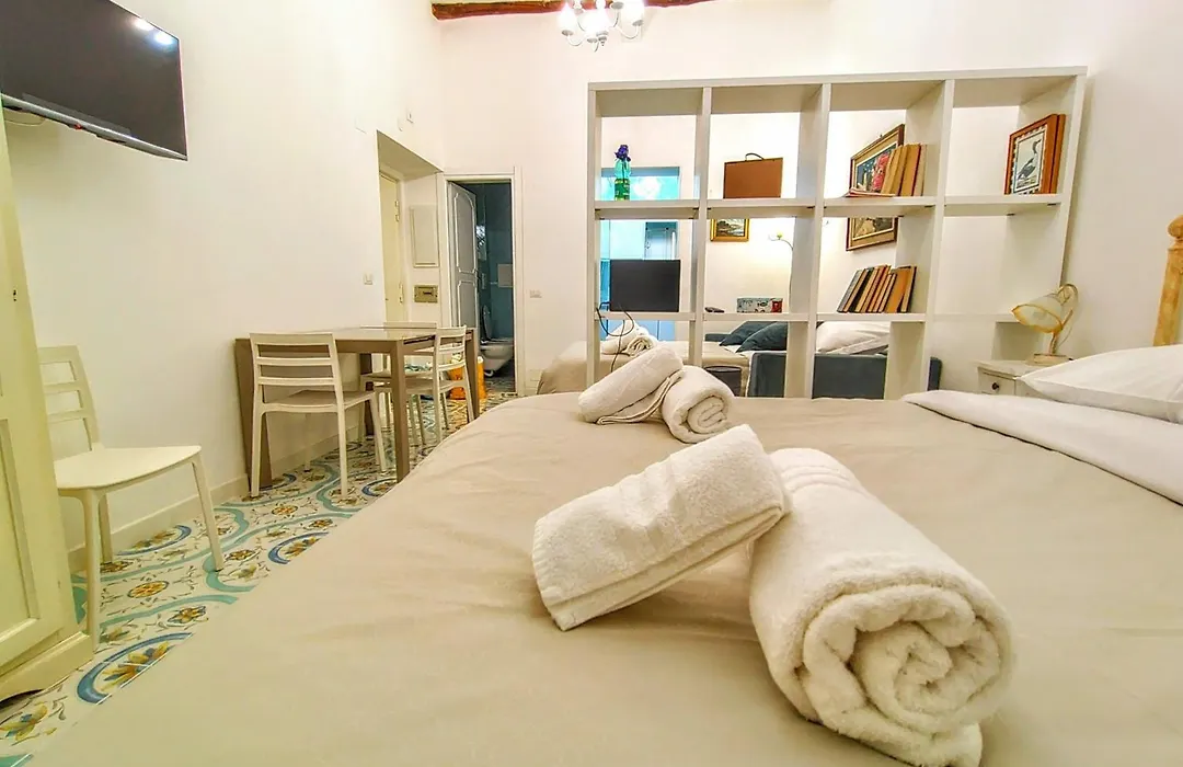 Napulitandream Santachiara Flat-1